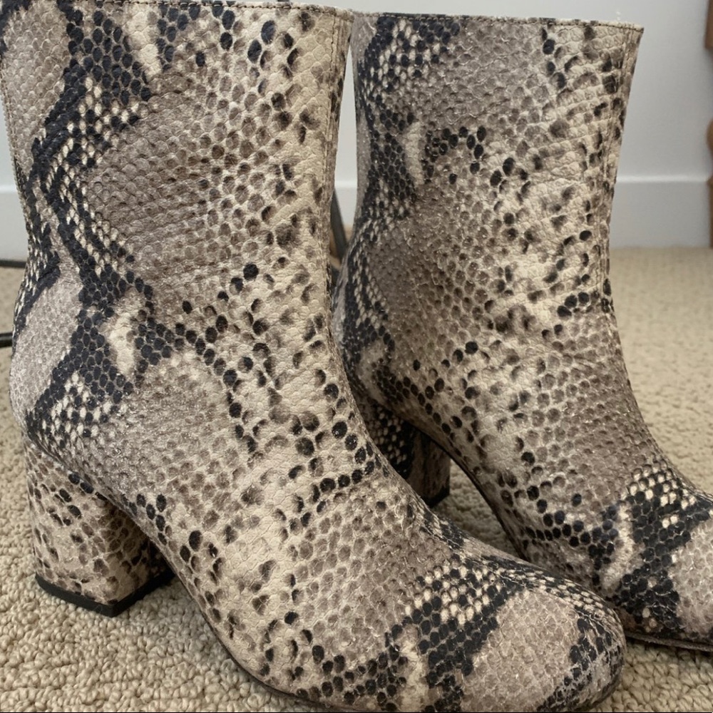 FREE PEOPLE snake print boots!